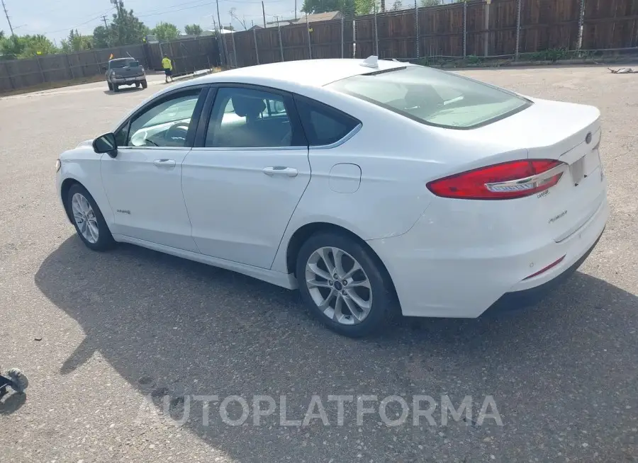 FORD FUSION HYBRID 2019 vin 3FA6P0LU1KR210460 from auto auction Iaai