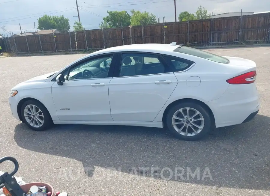 FORD FUSION HYBRID 2019 vin 3FA6P0LU1KR210460 from auto auction Iaai