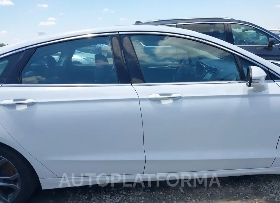 FORD FUSION HYBRID 2019 vin 3FA6P0RU6KR260522 from auto auction Iaai