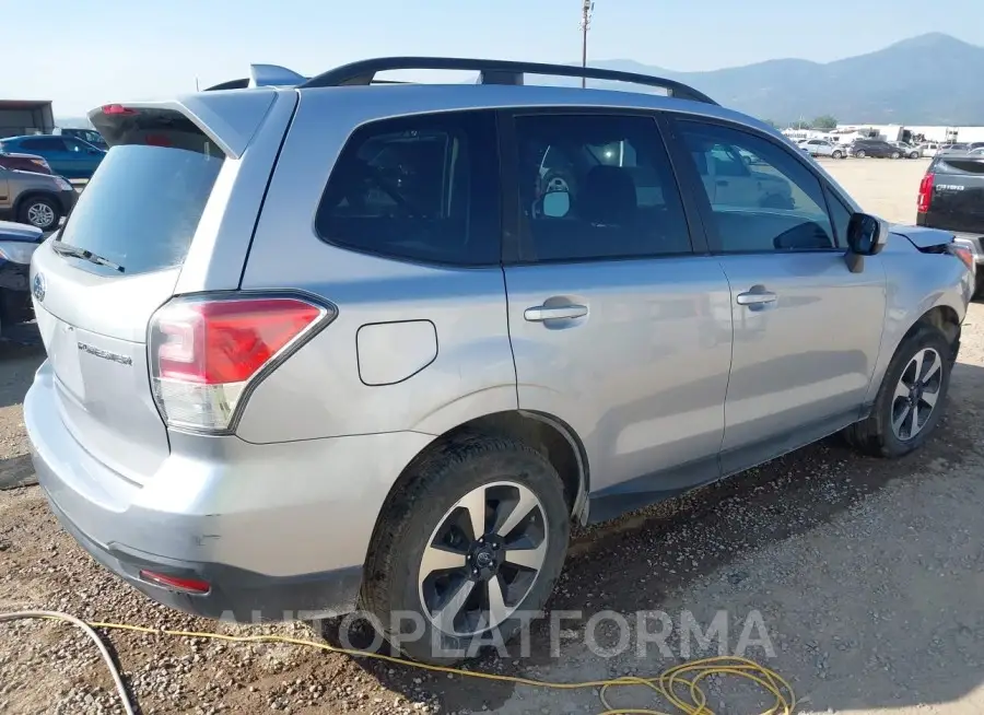 SUBARU FORESTER 2018 vin JF2SJAGC3JH590548 from auto auction Iaai