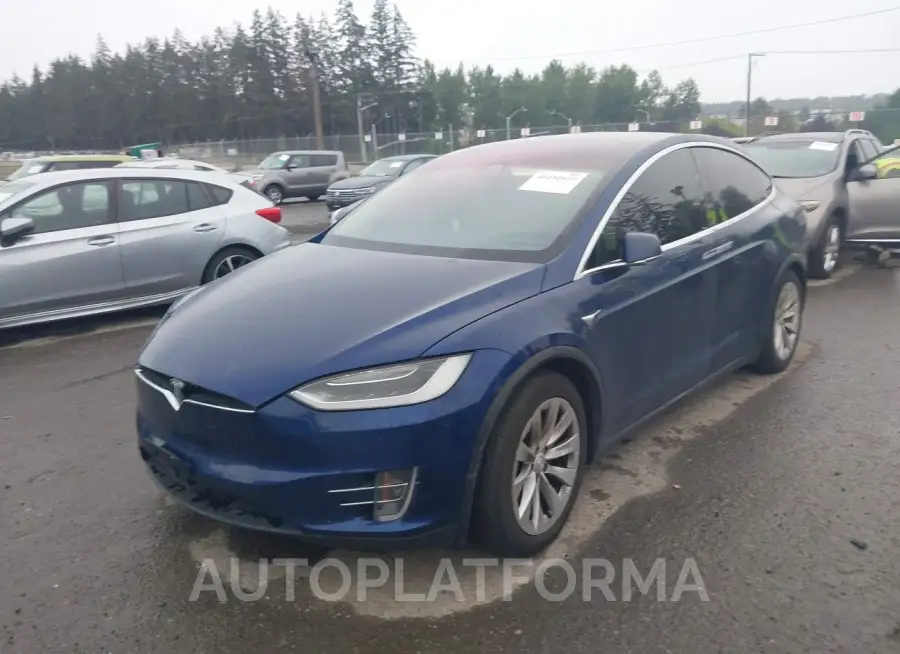 TESLA MODEL X 2017 vin 5YJXCBE28HF053781 from auto auction Iaai