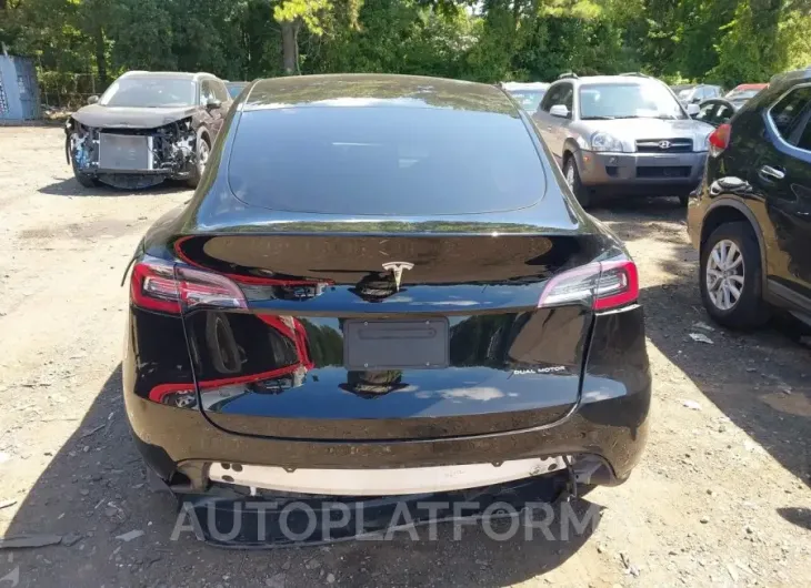 TESLA MODEL Y 2020 vin 5YJYGDEE8LF027043 from auto auction Iaai