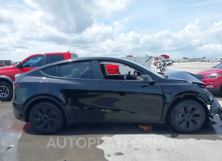 TESLA MODEL Y 2024 vin 7SAYGDEE7RA294795 from auto auction Iaai