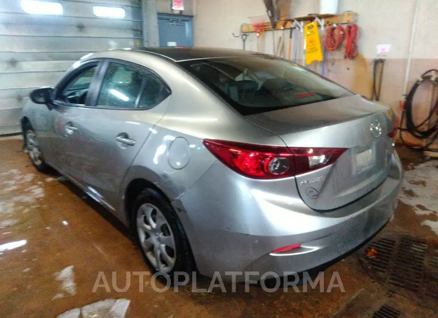 MAZDA MAZDA3 2015 vin JM1BM1T75F1234858 from auto auction Iaai