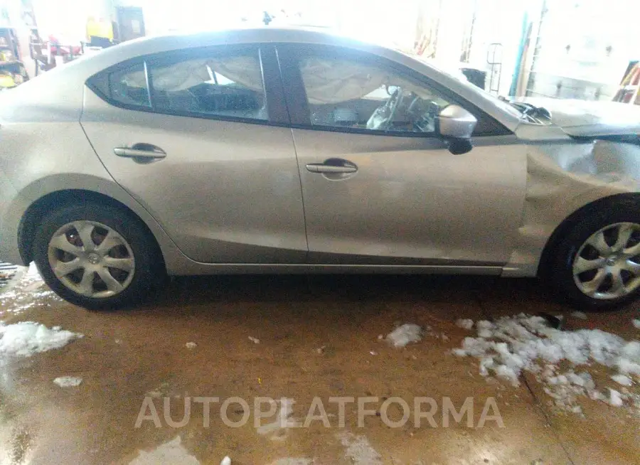 MAZDA MAZDA3 2015 vin JM1BM1T75F1234858 from auto auction Iaai