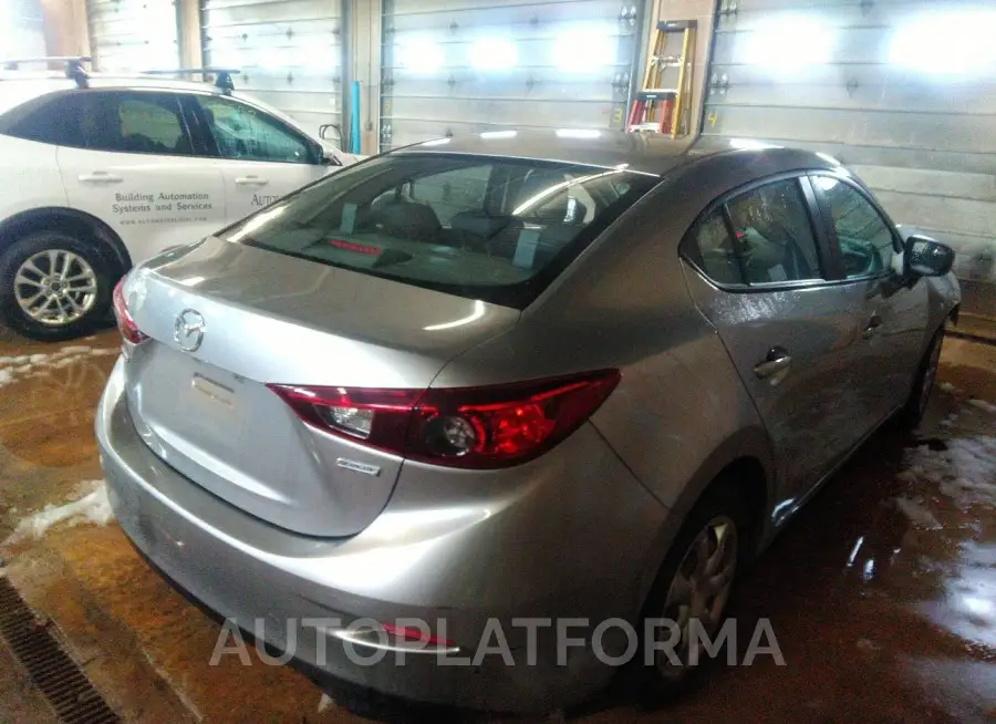 MAZDA MAZDA3 2015 vin JM1BM1T75F1234858 from auto auction Iaai