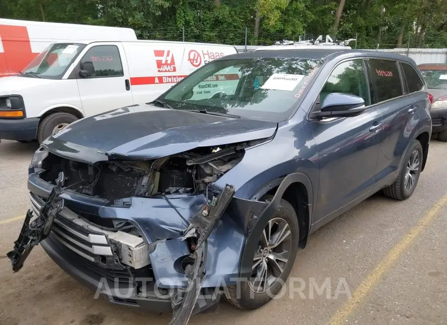 TOYOTA HIGHLANDER 2017 vin 5TDBZRFH6HS401593 from auto auction Iaai