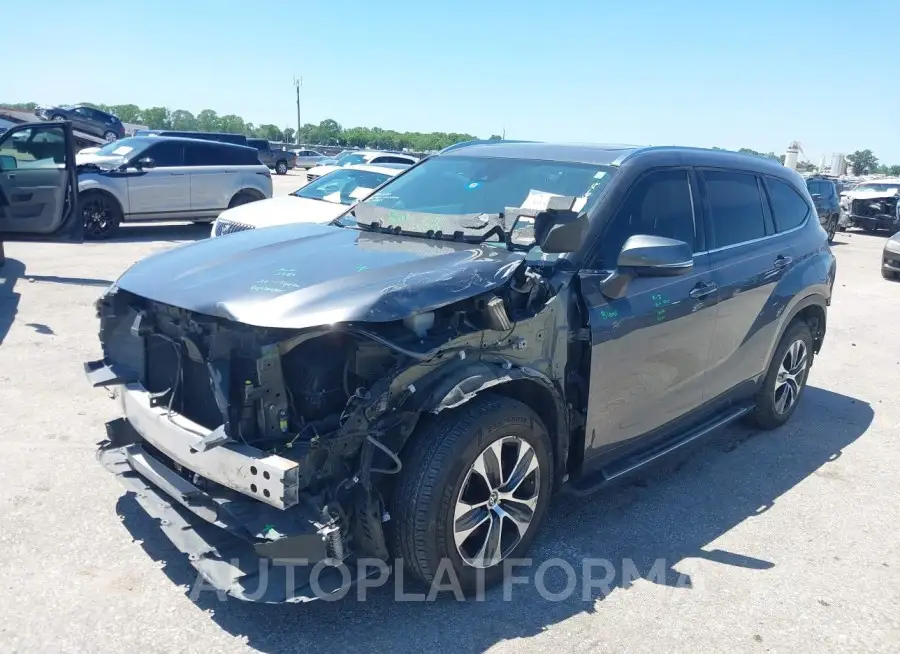 TOYOTA HIGHLANDER 2020 vin 5TDGZRBHXLS006577 from auto auction Iaai