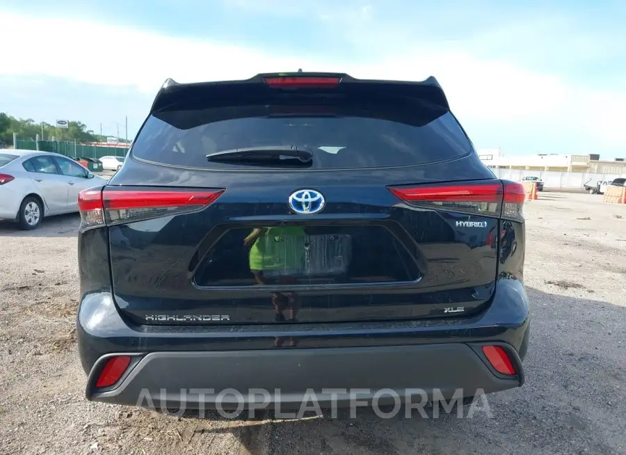 TOYOTA HIGHLANDER 2023 vin 5TDKBRCH5PS576540 from auto auction Iaai