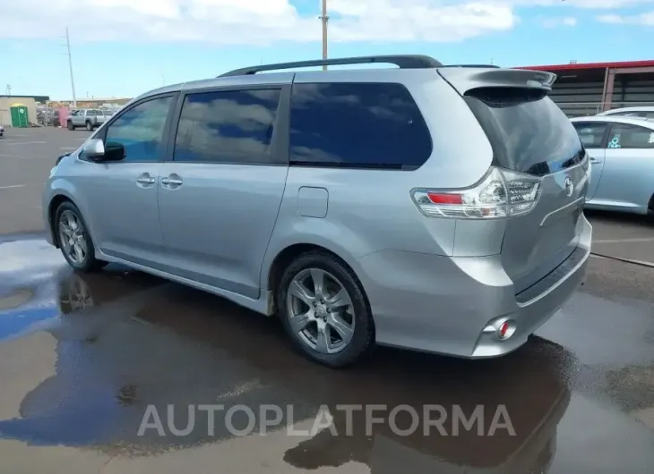 TOYOTA SIENNA 2017 vin 5TDXZ3DC8HS832463 from auto auction Iaai