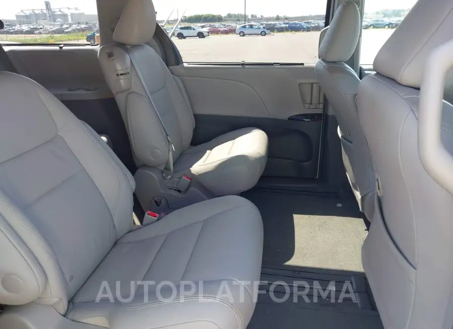 TOYOTA SIENNA 2016 vin 5TDYK3DCXGS762990 from auto auction Iaai