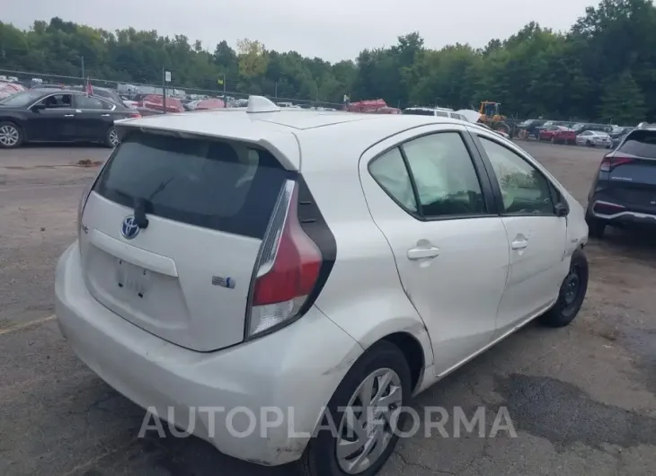 TOYOTA Prius c 2015 vin JTDKDTB3XF1584657 from auto auction Iaai