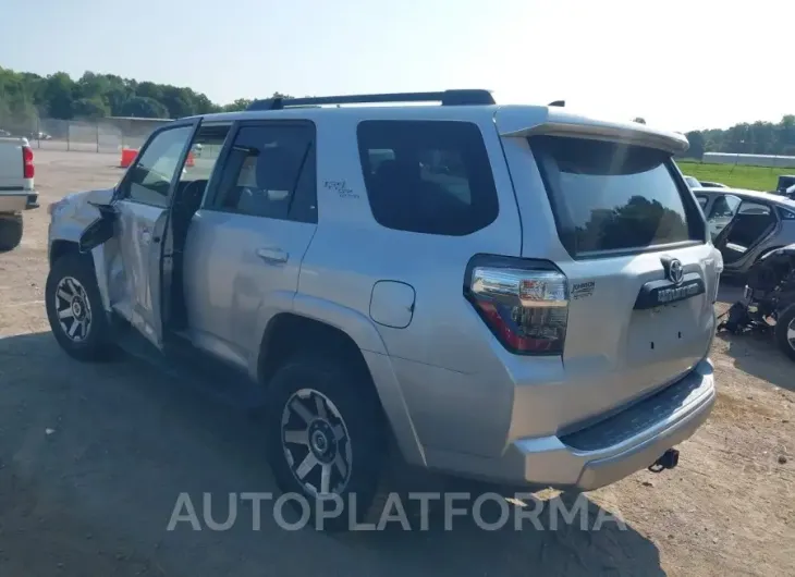 TOYOTA 4RUNNER 2022 vin JTERU5JR0N6052301 from auto auction Iaai