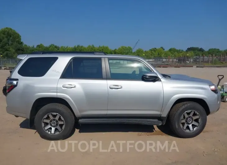 TOYOTA 4RUNNER 2022 vin JTERU5JR0N6052301 from auto auction Iaai