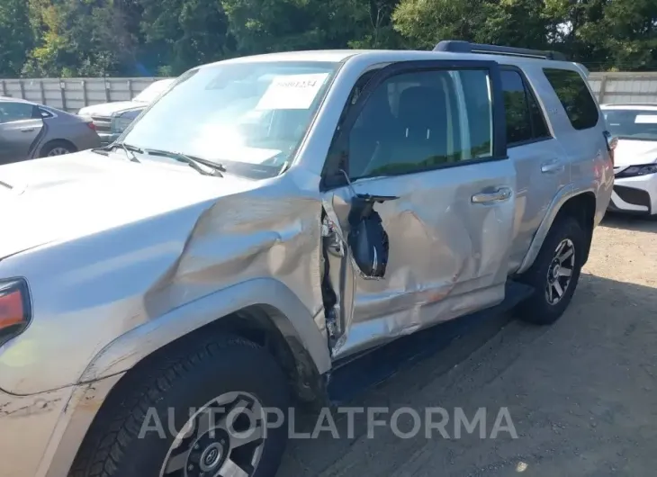 TOYOTA 4RUNNER 2022 vin JTERU5JR0N6052301 from auto auction Iaai