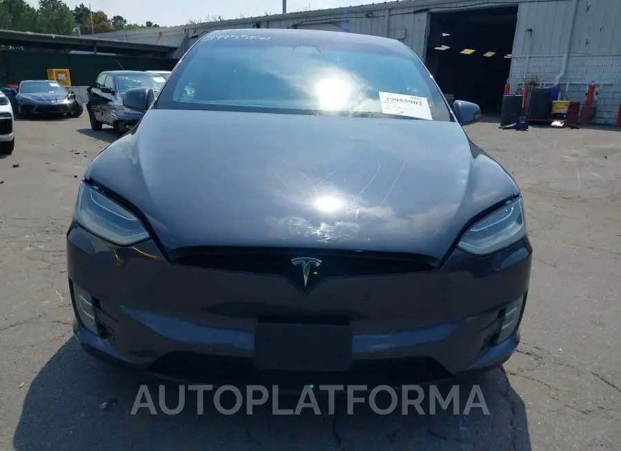 TESLA MODEL X 2017 vin 5YJXCDE2XHF054149 from auto auction Iaai