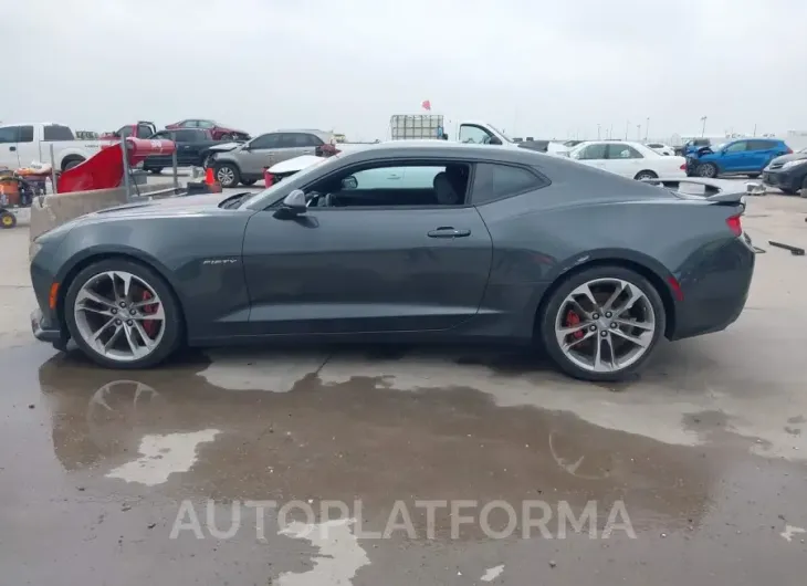 CHEVROLET CAMARO 2017 vin 1G1FH1R70H0122774 from auto auction Iaai