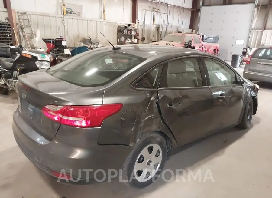 FORD FOCUS 2018 vin 1FADP3E22JL306535 from auto auction Iaai