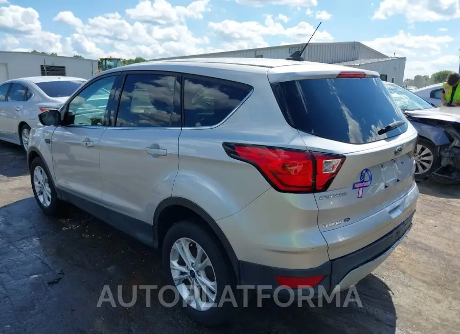 FORD ESCAPE 2019 vin 1FMCU0GD3KUB94203 from auto auction Iaai