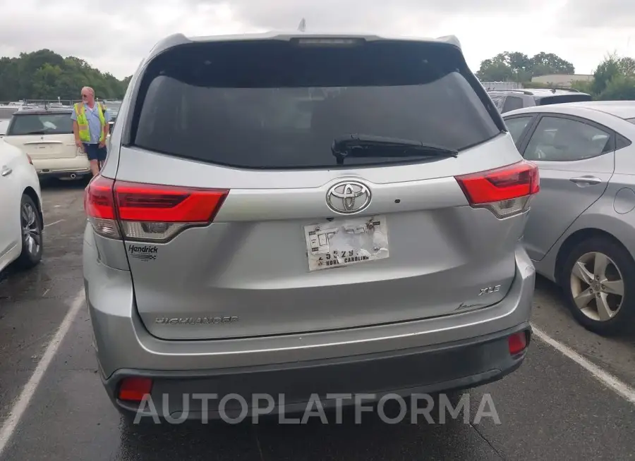 TOYOTA HIGHLANDER 2018 vin 5TDKZRFH6JS529810 from auto auction Iaai