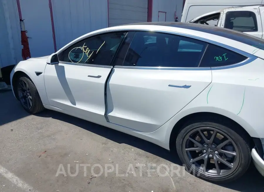 TESLA MODEL 3 2018 vin 5YJ3E1EA9JF046001 from auto auction Iaai