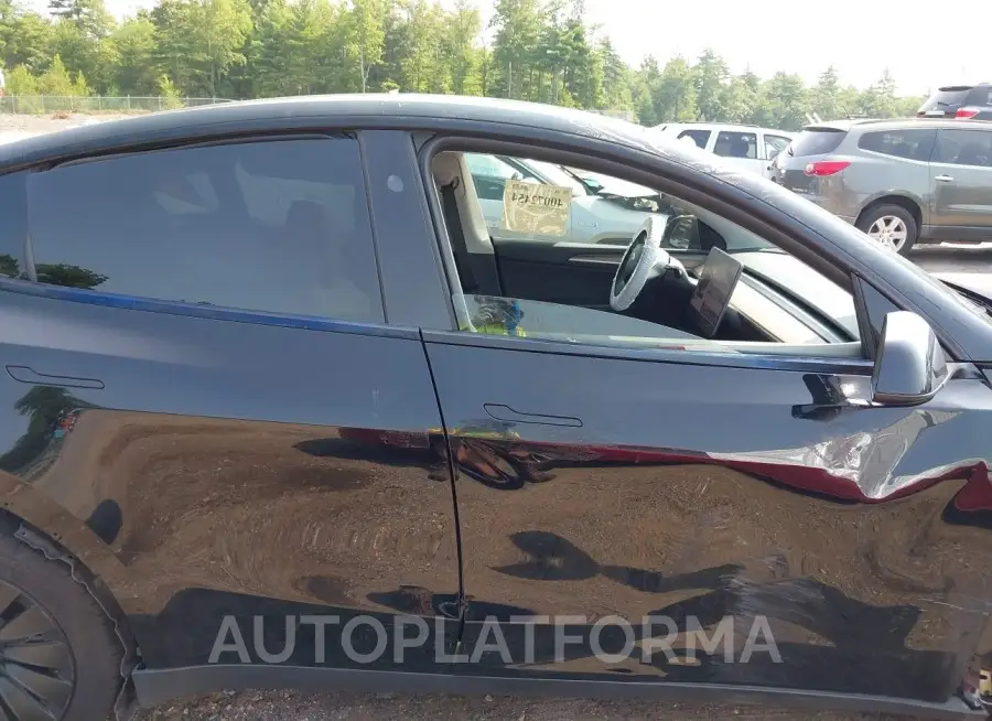 TESLA MODEL Y 2023 vin 7SAYGAEE3PF835002 from auto auction Iaai