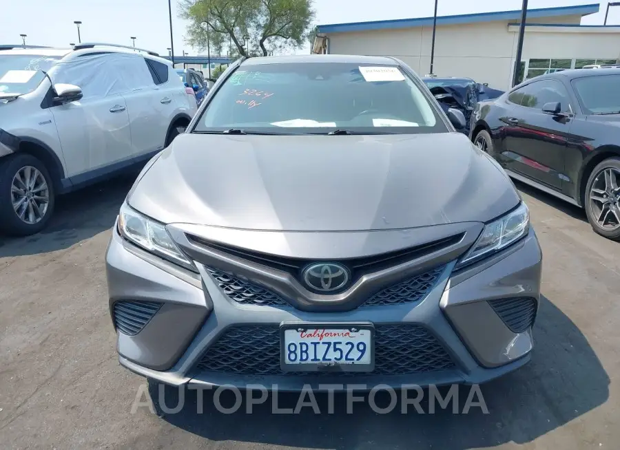 TOYOTA CAMRY 2018 vin 4T1B11HK1JU563274 from auto auction Iaai