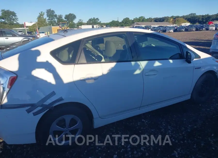 TOYOTA PRIUS 2015 vin JTDKN3DU3F1945164 from auto auction Iaai