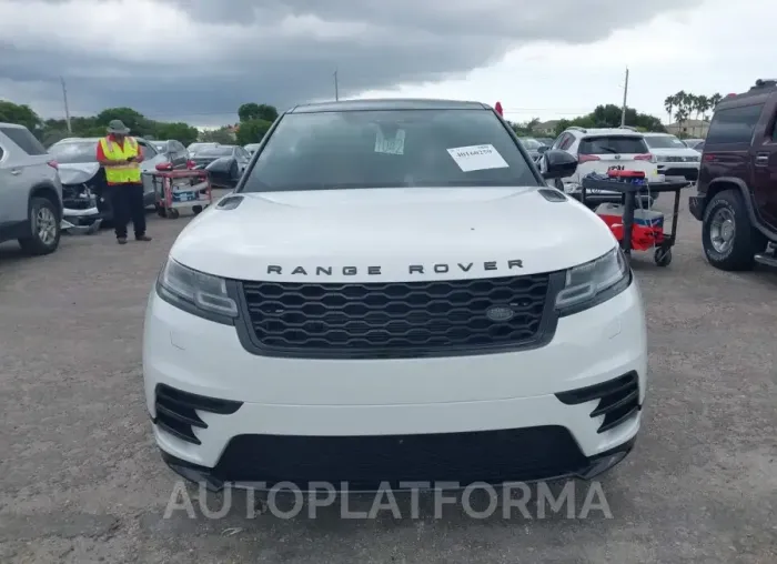 LAND ROVER RANGE ROVER VELAR 2018 vin SALYM2RX2JA718043 from auto auction Iaai