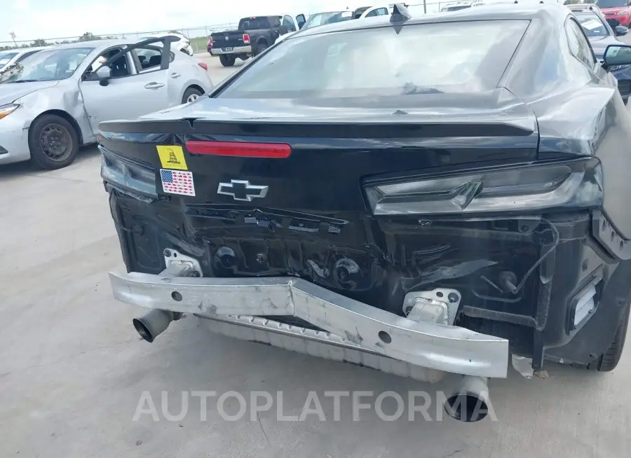 CHEVROLET CAMARO 2018 vin 1G1FB1RS6J0131183 from auto auction Iaai