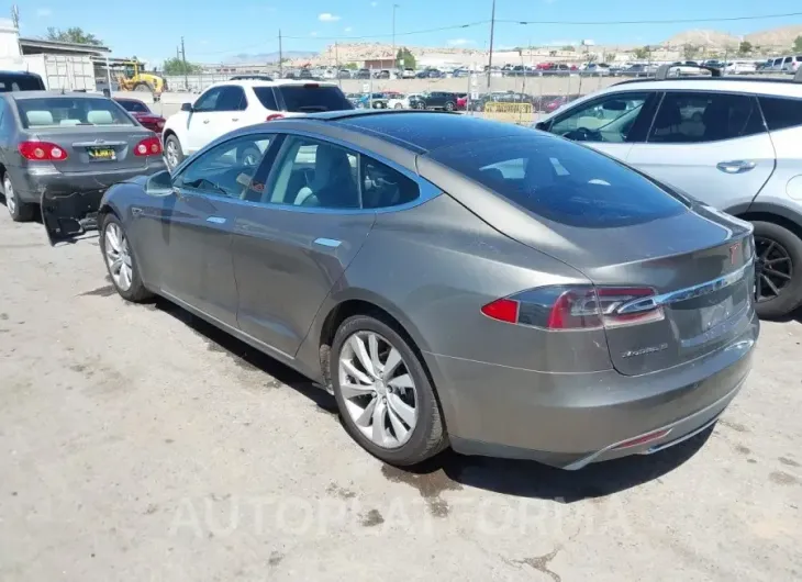 TESLA MODEL S 2015 vin 5YJSA1H2XFF094562 from auto auction Iaai