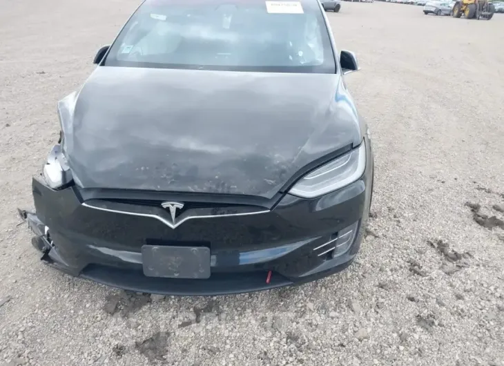 TESLA MODEL X 2018 vin 5YJXCBE21JF088510 from auto auction Iaai