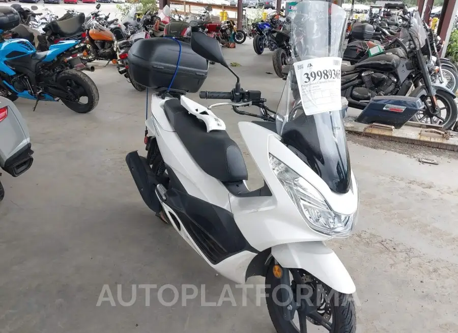 HONDA PCX 2017 vin RLHKF1809HY201040 from auto auction Iaai