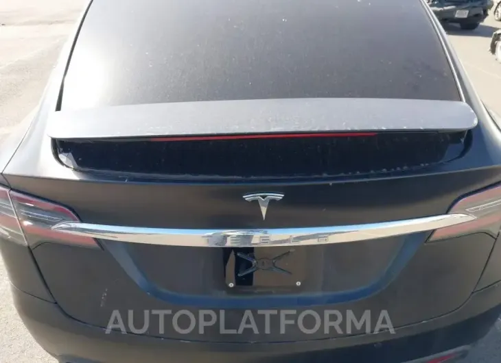 TESLA MODEL X 2020 vin 5YJXCDE2XLF299980 from auto auction Iaai