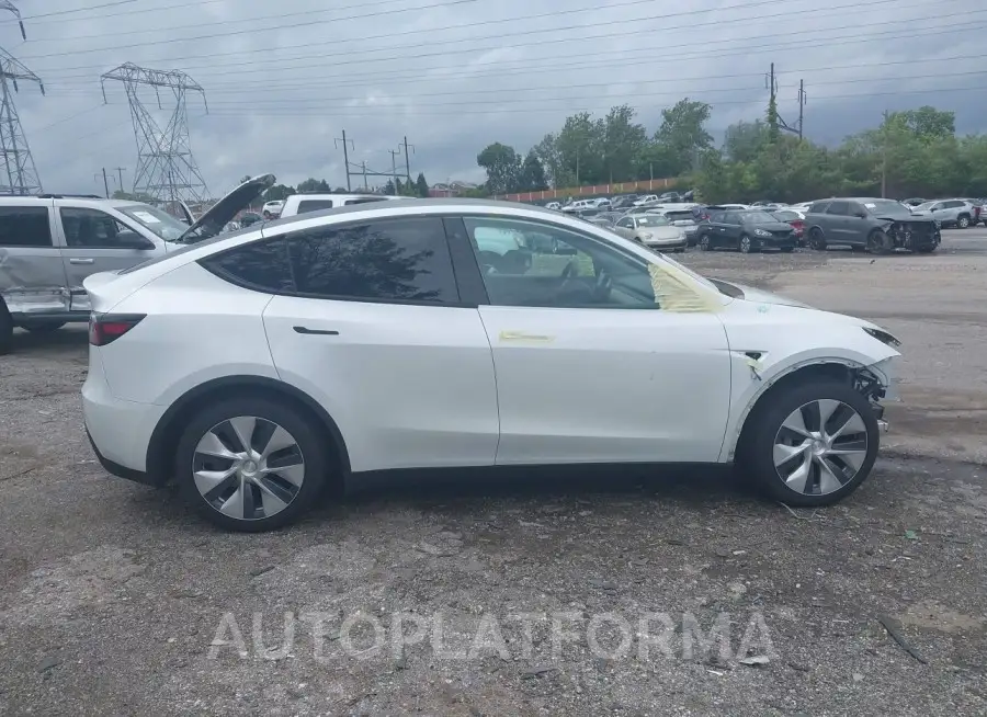 TESLA MODEL Y 2020 vin 5YJYGDEE2LF017155 from auto auction Iaai