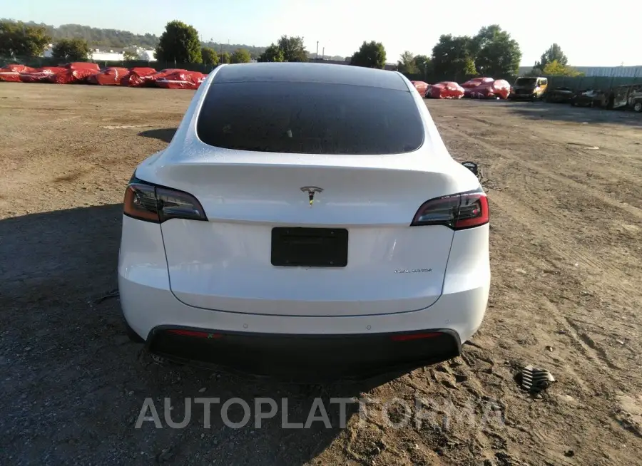 TESLA MODEL Y 2021 vin 5YJYGDEE9MF303439 from auto auction Iaai