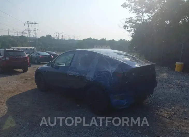 TESLA MODEL Y 2021 vin 5YJYGDEEXMF268328 from auto auction Iaai