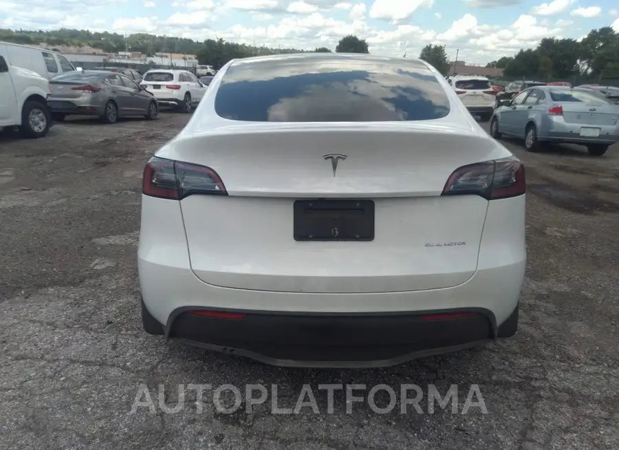 TESLA MODEL Y 2023 vin 7SAYGDEE1PF669192 from auto auction Iaai