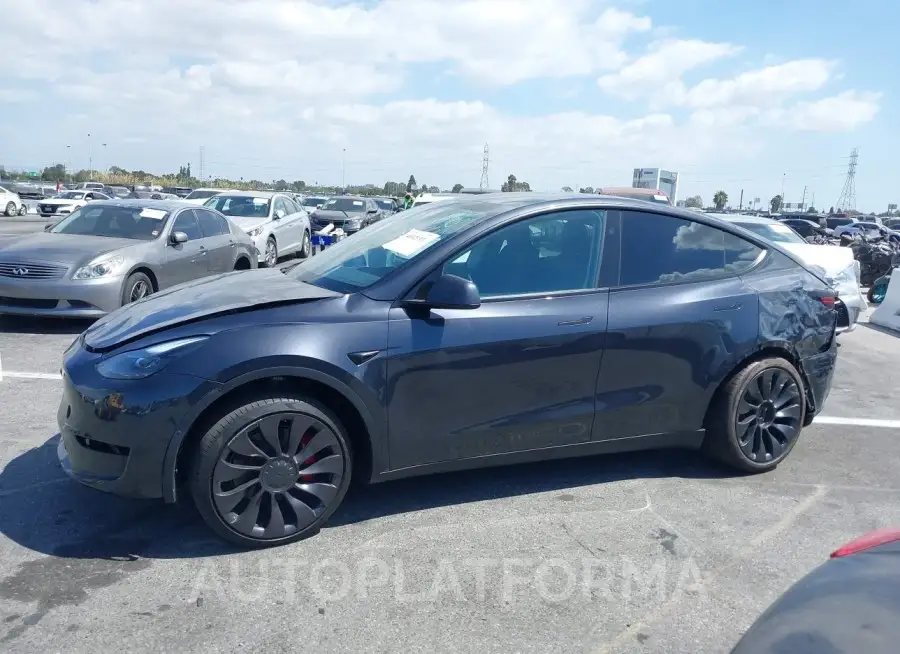 TESLA MODEL Y 2024 vin 7SAYGDEF1RF073012 from auto auction Iaai