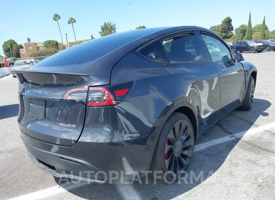 TESLA MODEL Y 2024 vin 7SAYGDEF1RF073012 from auto auction Iaai