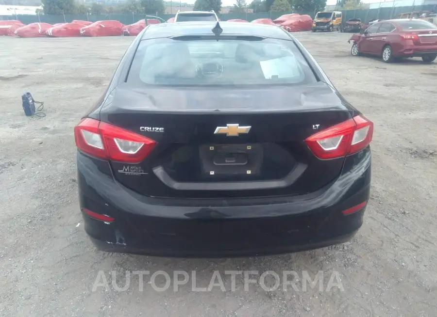 CHEVROLET CRUZE 2017 vin 1G1BE5SM5H7208748 from auto auction Iaai