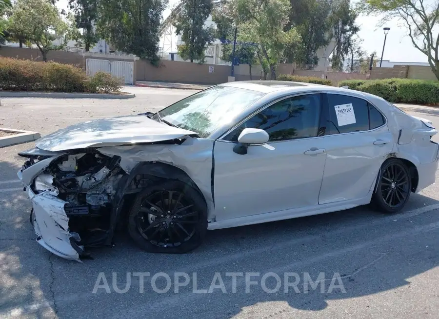 TOYOTA CAMRY HYBRID 2024 vin 4T1K31AK4RU069703 from auto auction Iaai