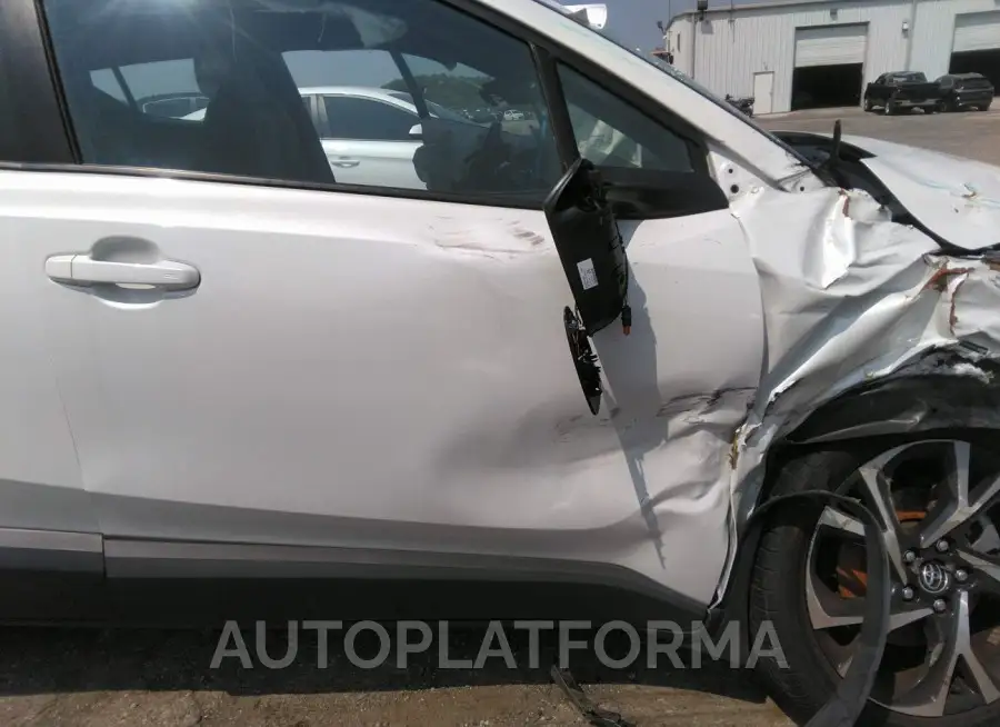 TOYOTA C-HR 2019 vin NMTKHMBX6KR099859 from auto auction Iaai