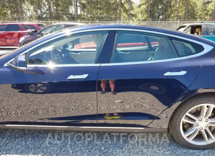 TESLA MODEL S 2015 vin 5YJSA1S19FFP68832 from auto auction Iaai