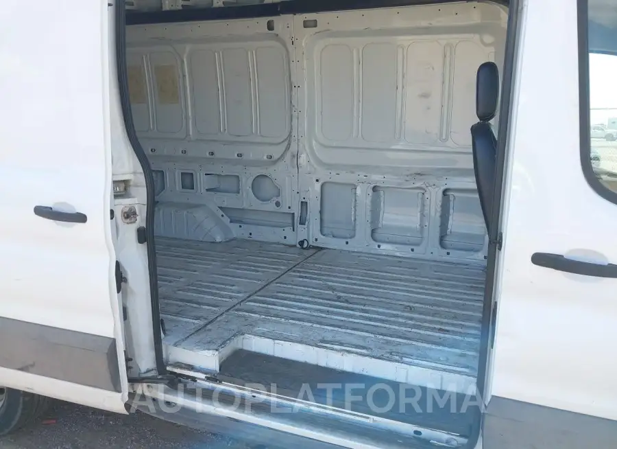 FORD TRANSIT-250 CARGO VAN 2023 vin 1FTBR3X86PKA69706 from auto auction Iaai