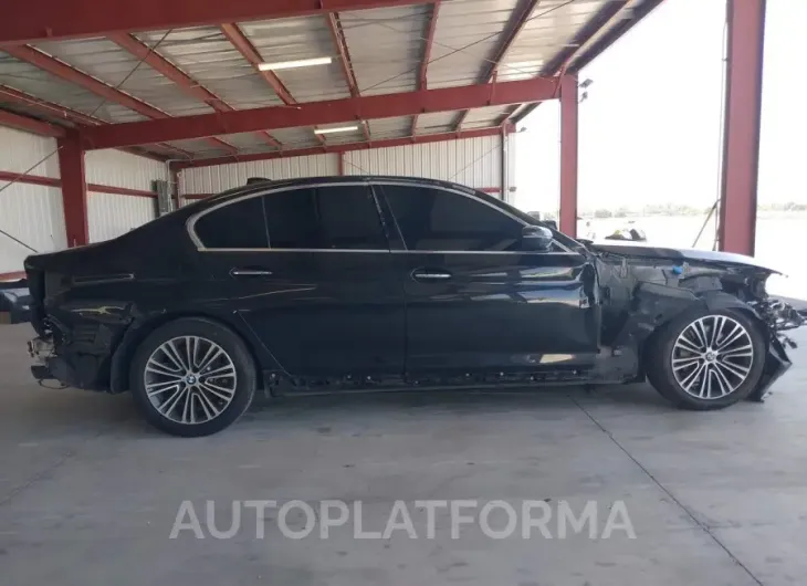 BMW 530I 2018 vin WBAJA7C5XJWA72727 from auto auction Iaai