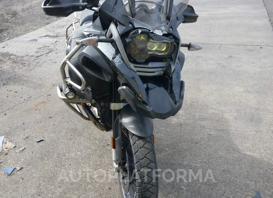 BMW R1200 2017 vin WB10A1204HZ898896 from auto auction Iaai