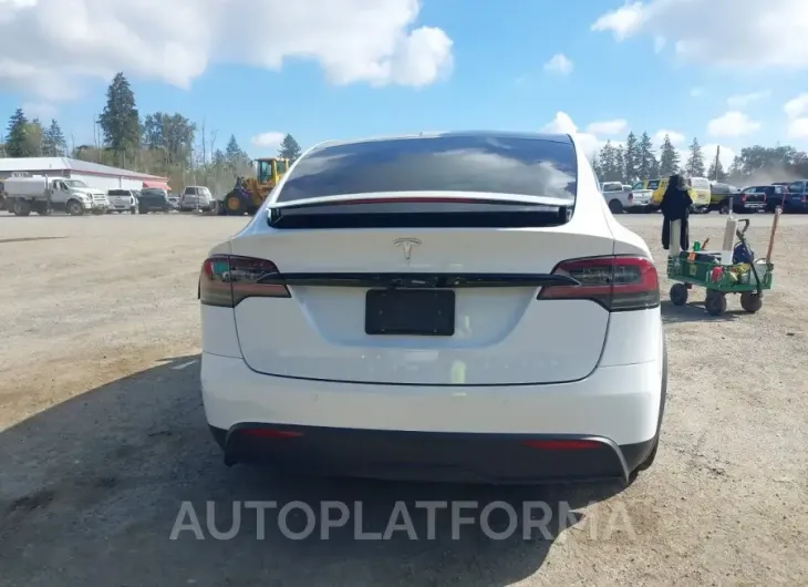 TESLA MODEL X 2023 vin 7SAXCDE5XPF371604 from auto auction Iaai