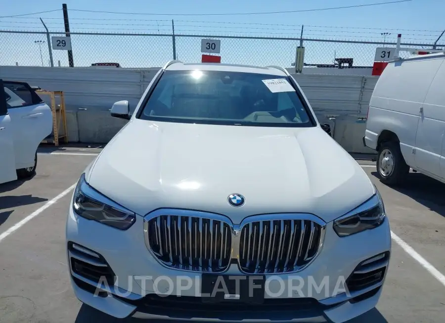 BMW X5 2019 vin 5UXCR6C54KLL51152 from auto auction Iaai