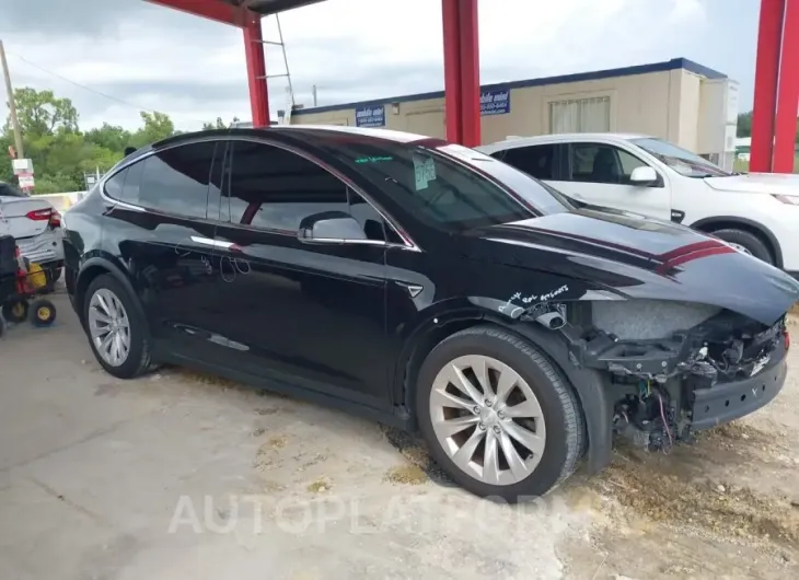 TESLA MODEL X 2017 vin 5YJXCAE26HF072825 from auto auction Iaai